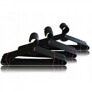 Plastové vešiaky čierne 10ks