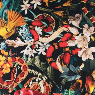 Látka viskóza twill čierna hladká hady vzor 0,5m