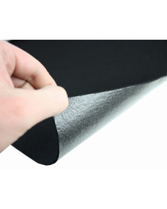 Čierna mäkká filcová netkaná textília s lepidlom 3mm 50x150cm 400g/m²