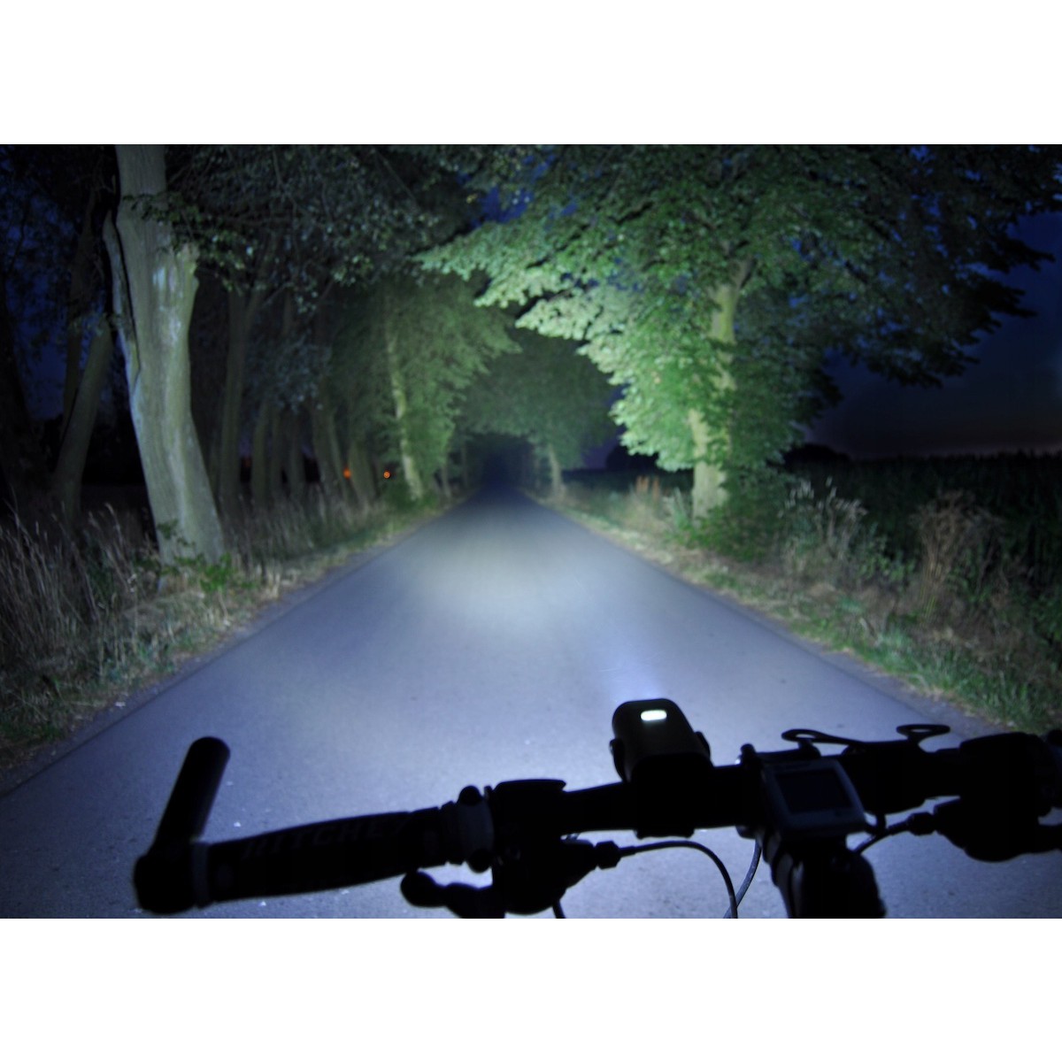 LED lampa na bicykel na USB 1500mAh 500lm megamix.sk