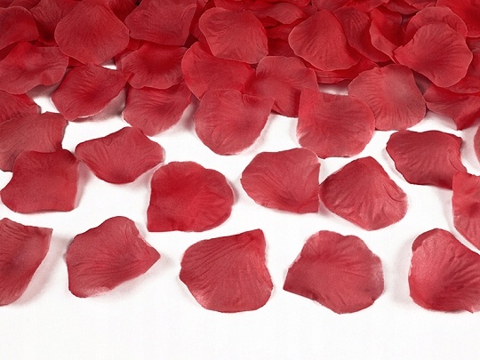 Ozdobné okvetné lístky ruží červené lupene 500ks svadobné dekorácie megamix.sk