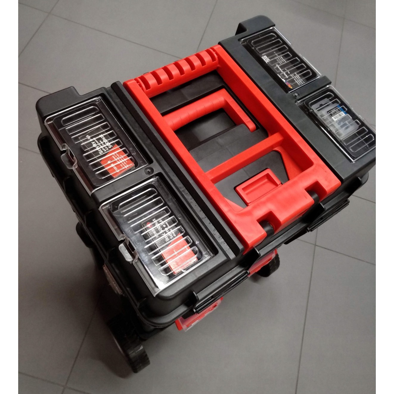 prenosný montážný kufrík na náradie na kolieskach megamix.sk