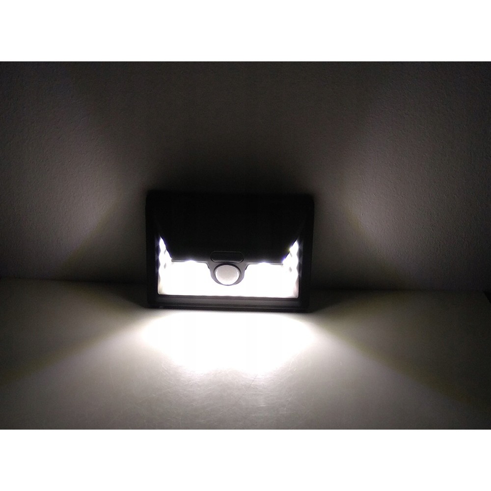 Solárna lampa 24 SMD LED so snímačom pohybu 10x15x5cm megamix.sk