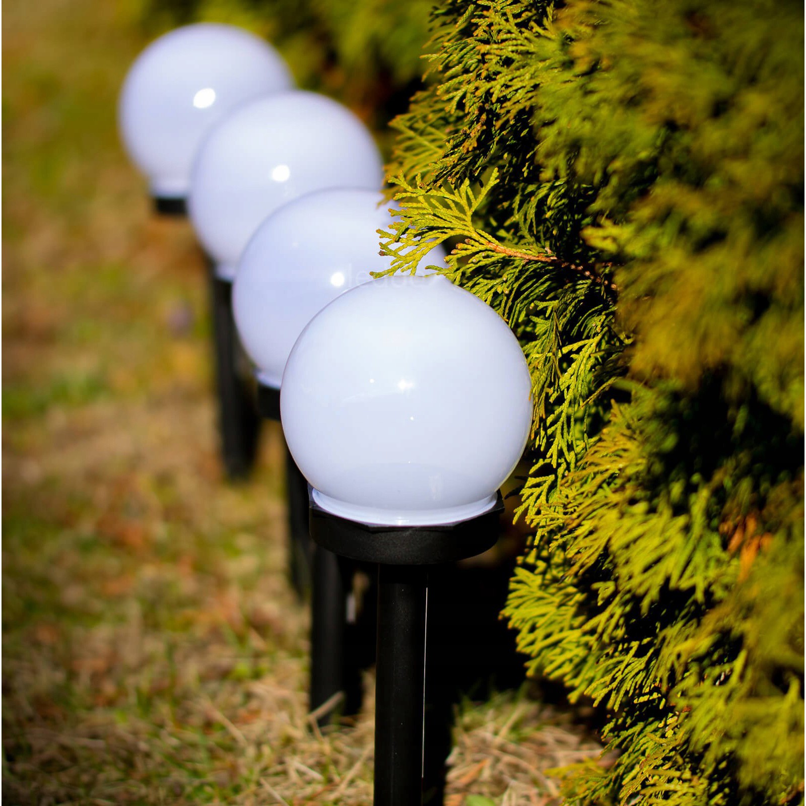 záhradné solárne lampy LED 6ks guľa 6000K megamix.sk