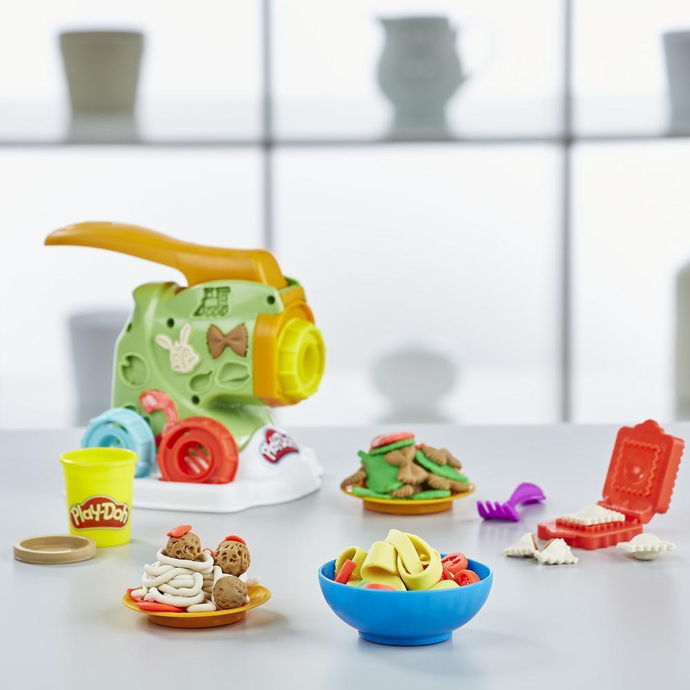 HASBRO Play Doh Mlynček na rezance cesto pre deti + taška